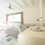 Apartment Kalados -Beachfront Studios & Restaurant - *