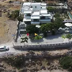 Apartment Kalados -Beachfront Studios & Restaurant - *