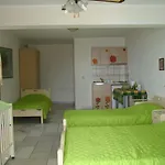 Apartment Kalados -Beachfront Studios & Restaurant - *