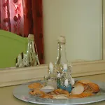 Kalados -Beachfront Studios & Restaurant - Apartment