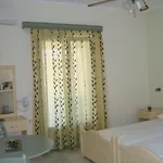 Apartment Kalados -Beachfront Studios & Restaurant -