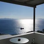 Kalados -Beachfront Studios & Restaurant - *