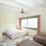 Apartment Kalados -Beachfront Studios & Restaurant - *