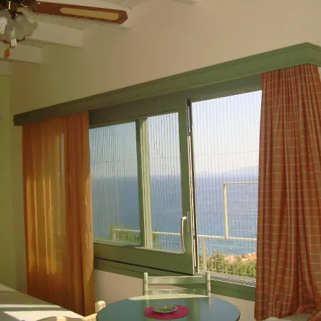Kalados -beachfront & Restaurant -
