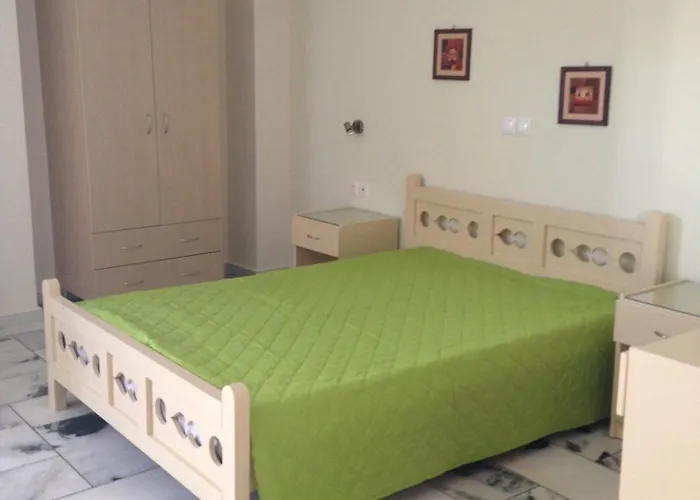 Kalados -Beachfront Studios & Restaurant - Apartman