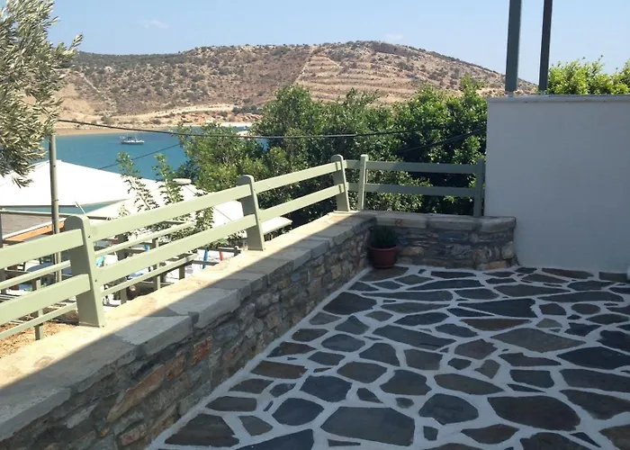 Apartman Kalados -Beachfront Studios & Restaurant - *