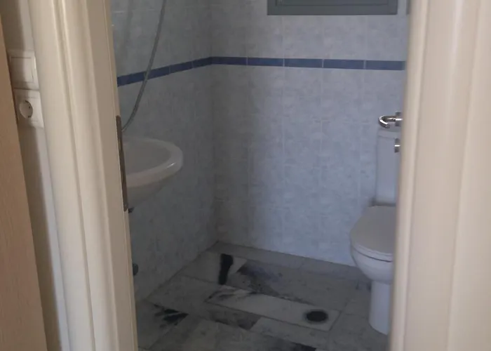 Kalados -Beachfront Studios & Restaurant - Kalandó