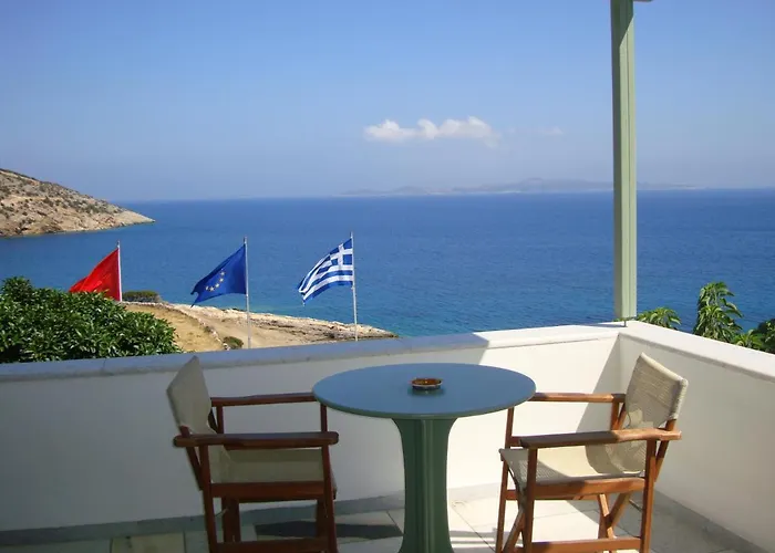 Kalados -Beachfront Studios & Restaurant - Kalandó