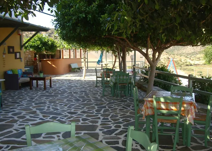 Kalados -Beachfront Studios & Restaurant - Apartman