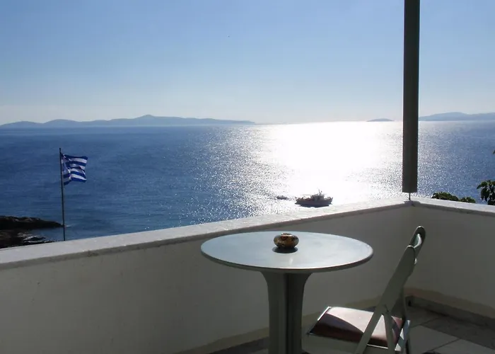 Kalados -Beachfront Studios & Restaurant - * Kalandó