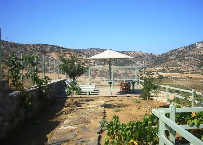 Kalados -Beachfront Studios & Restaurant - Kalandó