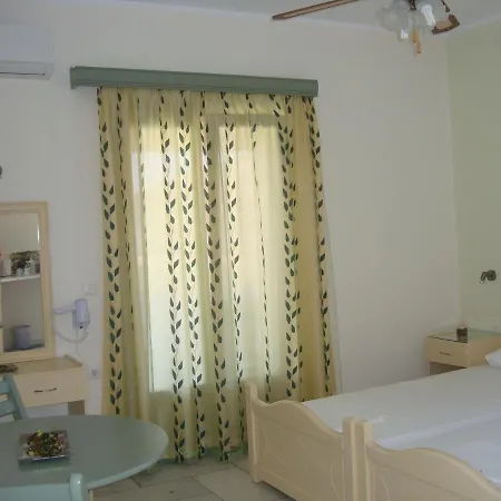 Apartment Kalados -beachfront & Restaurant -