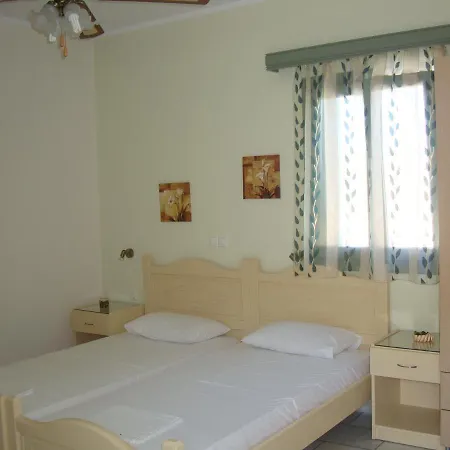 Apartment Kalados -beachfront & Restaurant -