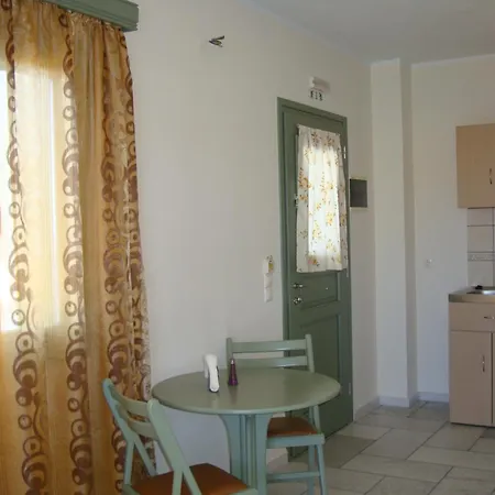 Apartment Kalados -beachfront & Restaurant - Kalando