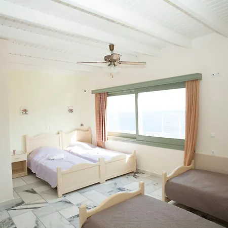 Apartment Kalados -beachfront & Restaurant - *