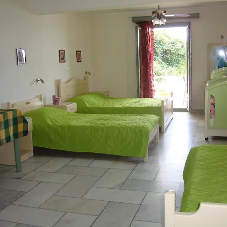 Apartment Kalados -beachfront & Restaurant -