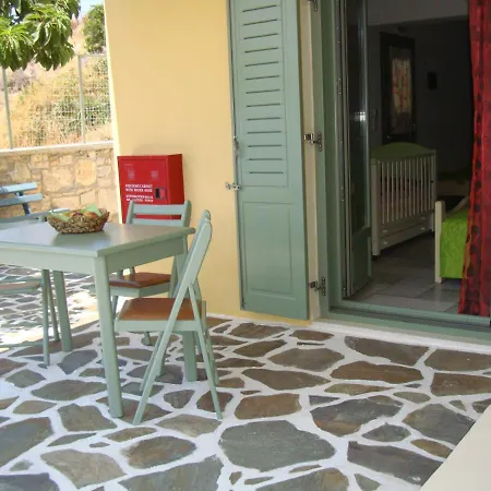 Apartment Kalados -beachfront Studios- Kalando