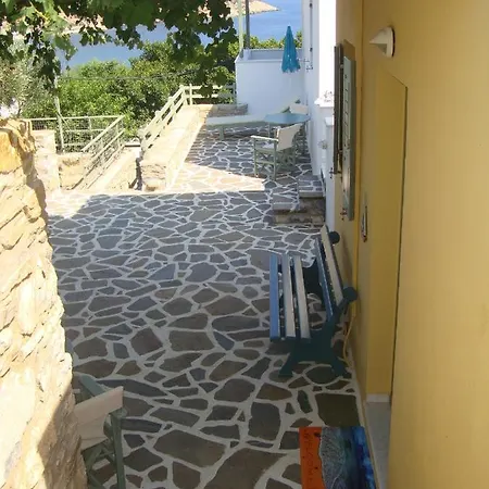 Apartment Kalados -beachfront & Restaurant -