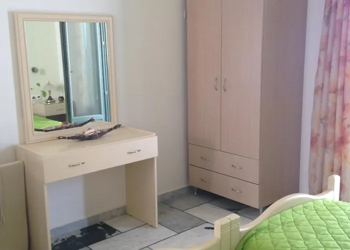 Kalados -Beachfront Studios & Restaurant - Apartament *