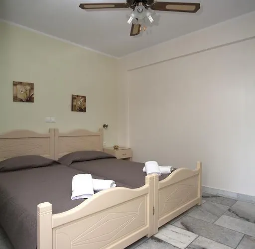 Kalados -Beachfront Studios & Restaurant - Appartement