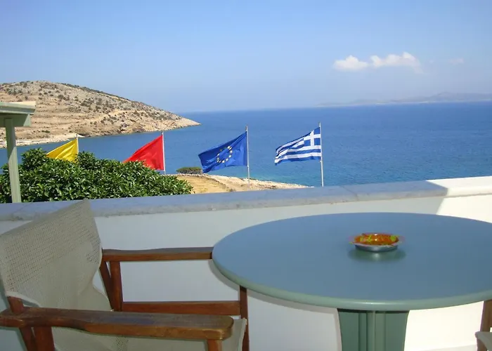 Appartement Kalados -Beachfront Studios & Restaurant -