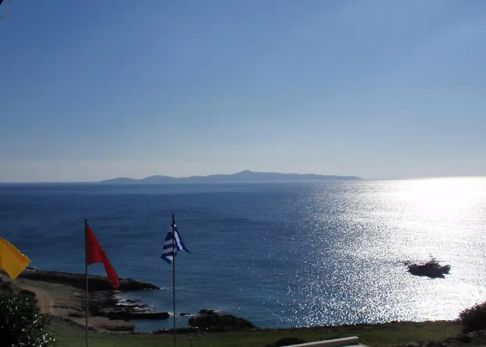 Kalados -Beachfront Studios & Restaurant - * Kalando