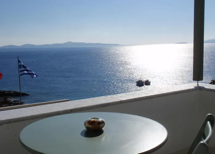 Appartement Kalados -Beachfront Studios & Restaurant -