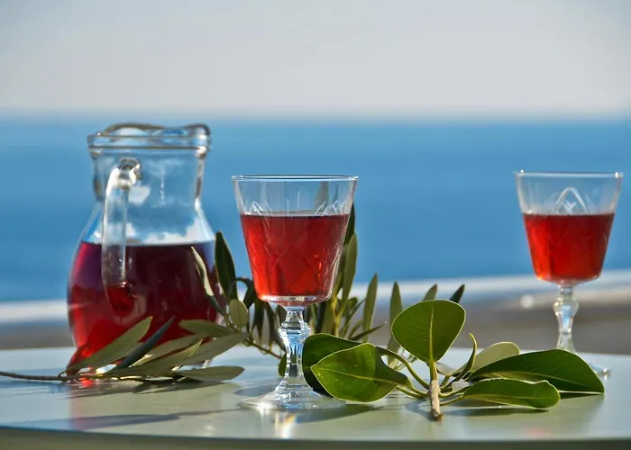 Kalados -Beachfront Studios & Restaurant - * Kalando